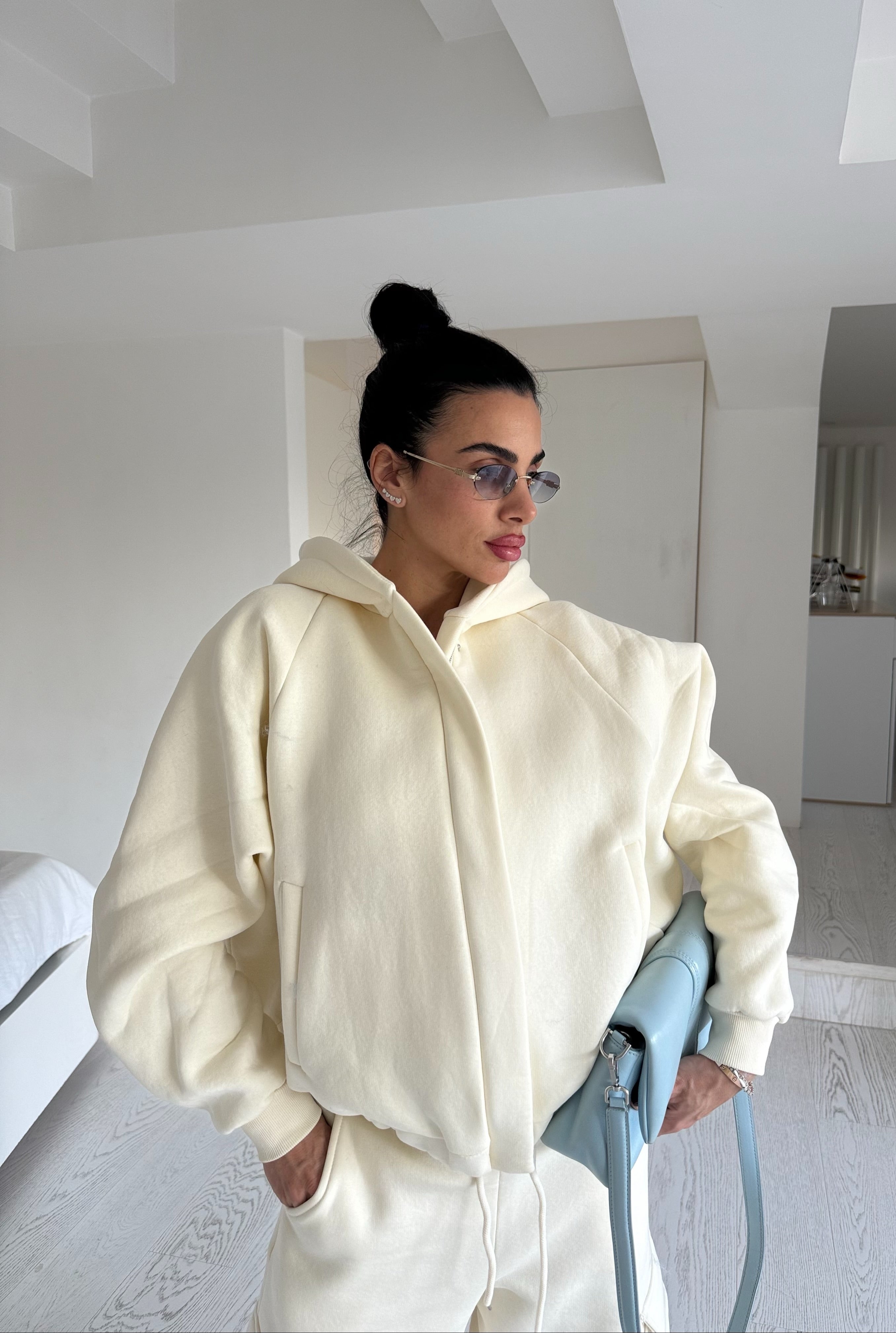 Tuta panna By lumina