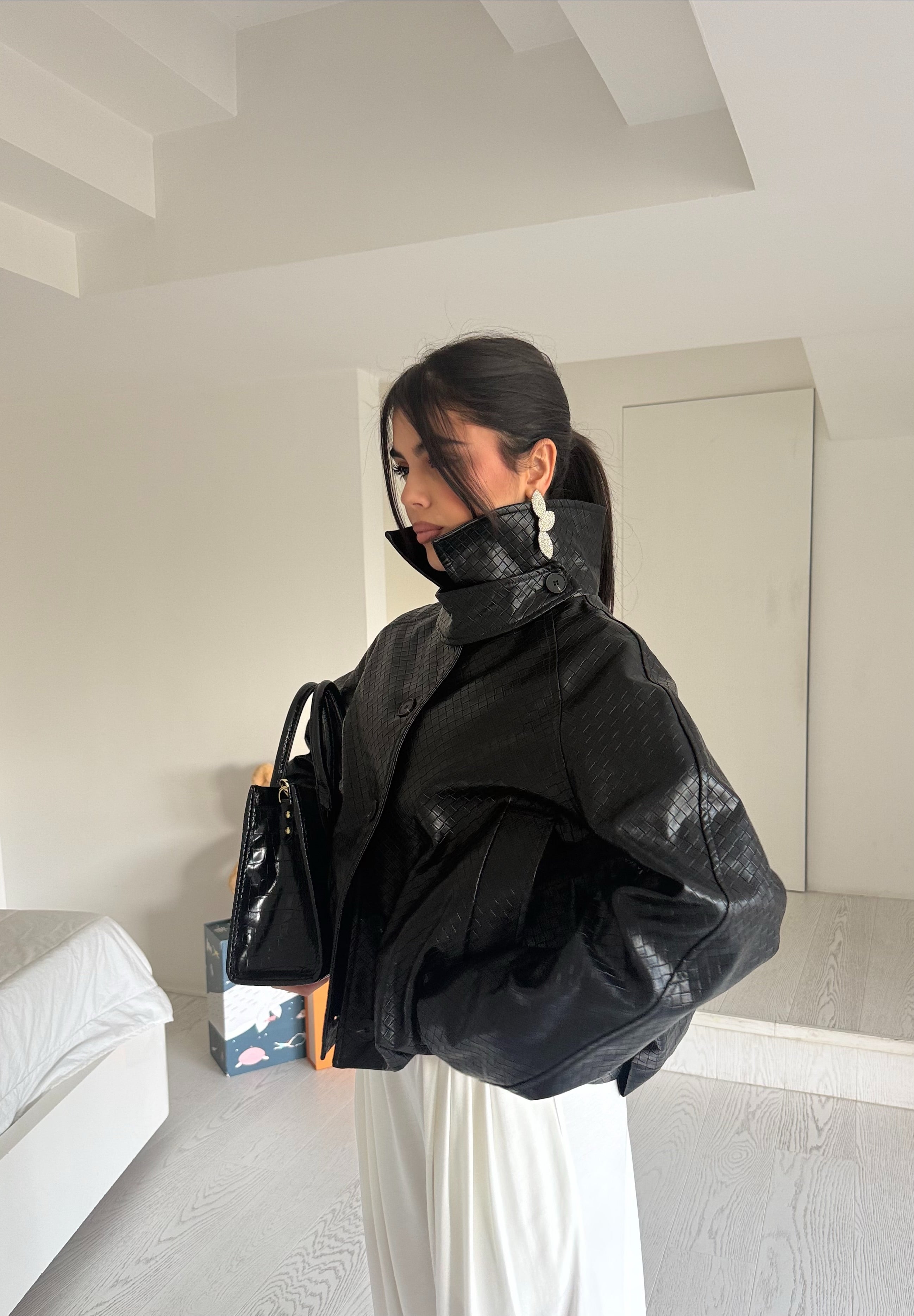 Bomberino black by lumina