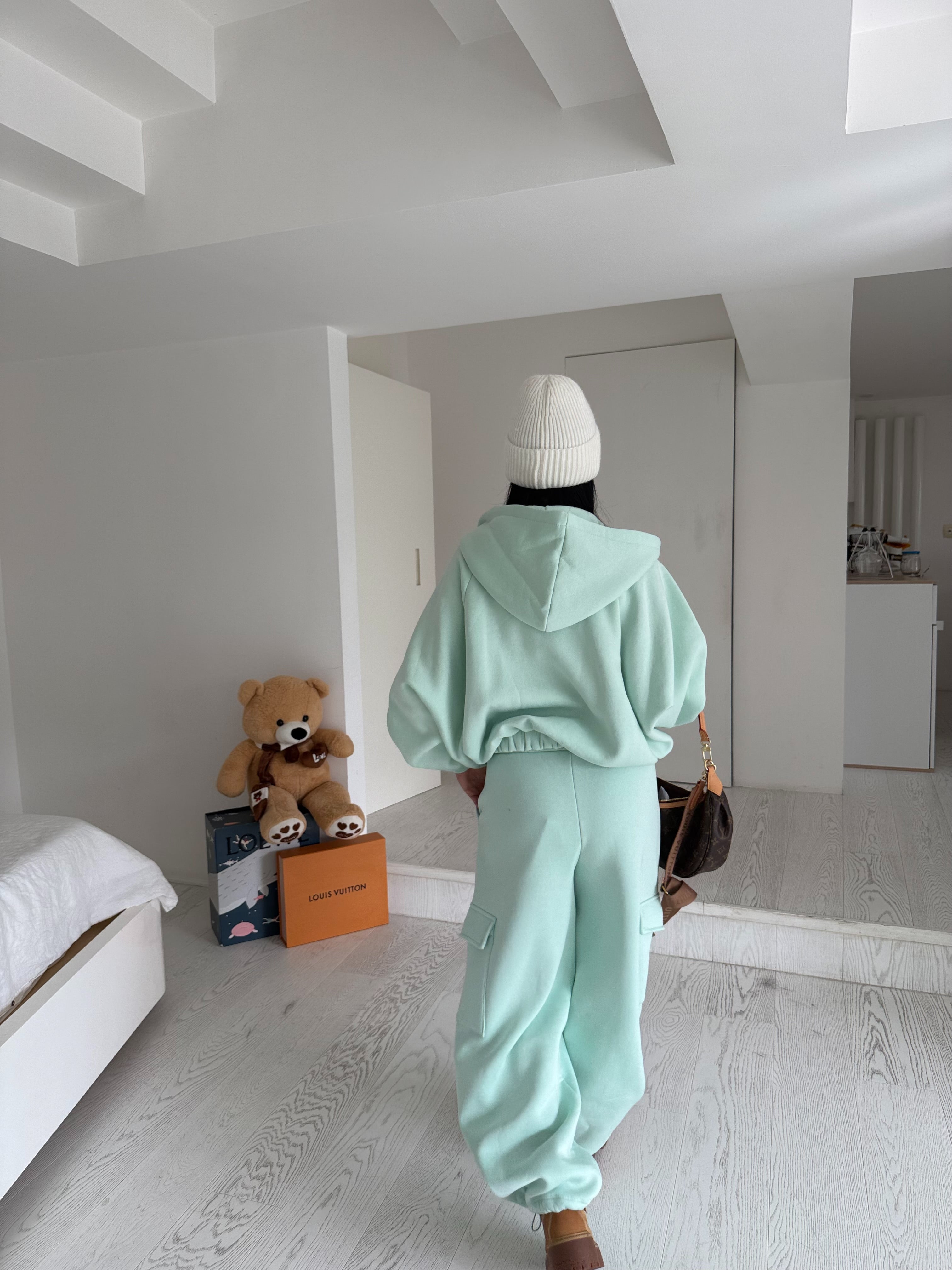 Tuta Menta by lumina