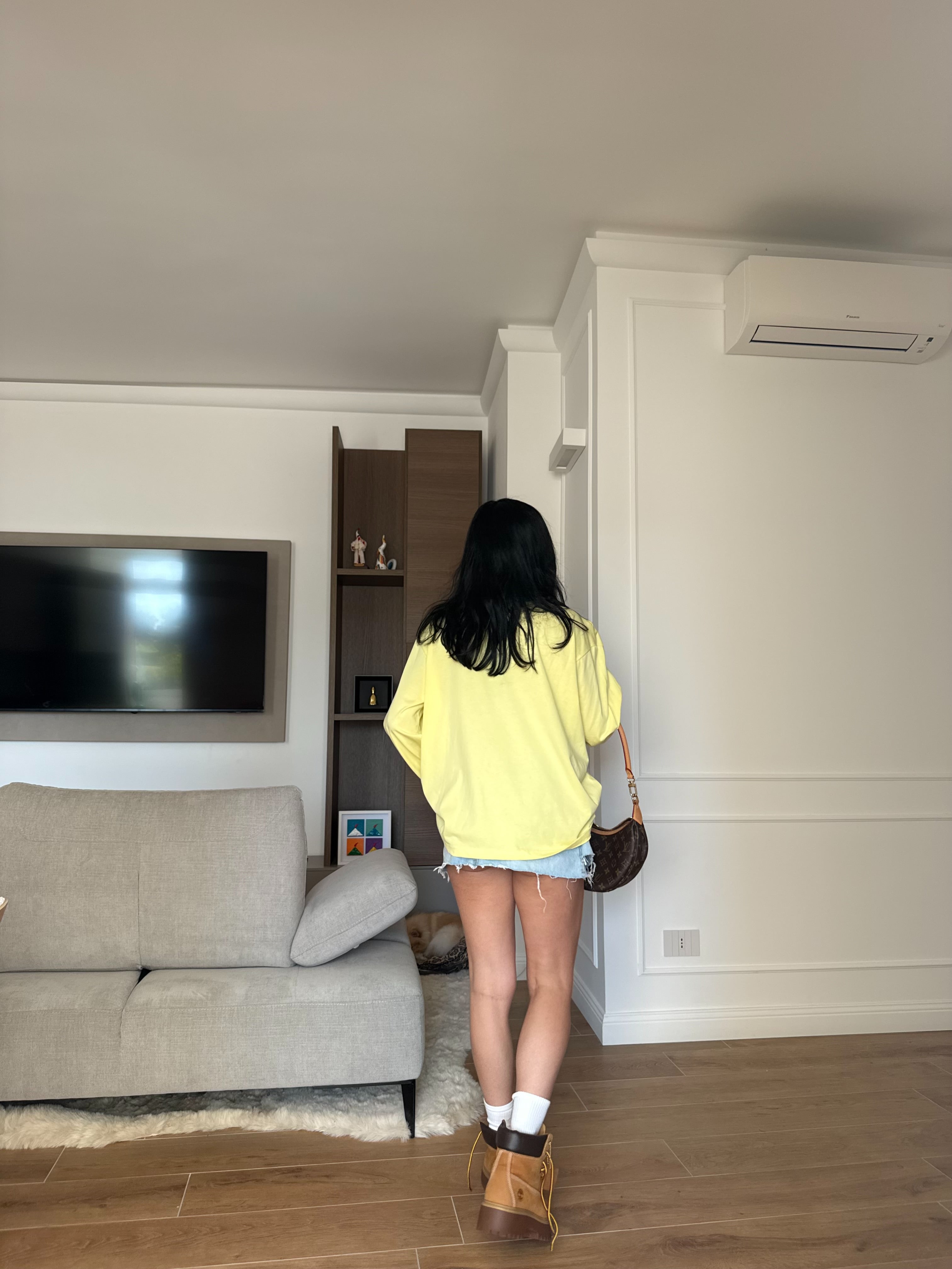 T-shirt yellow