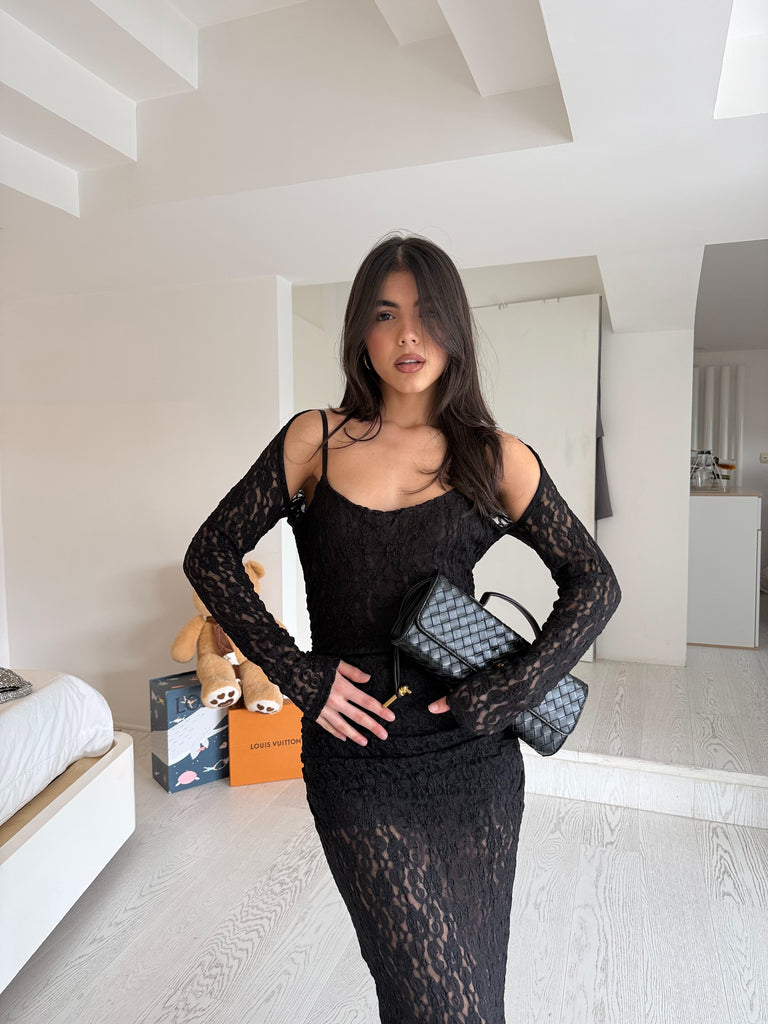 Abito Mina