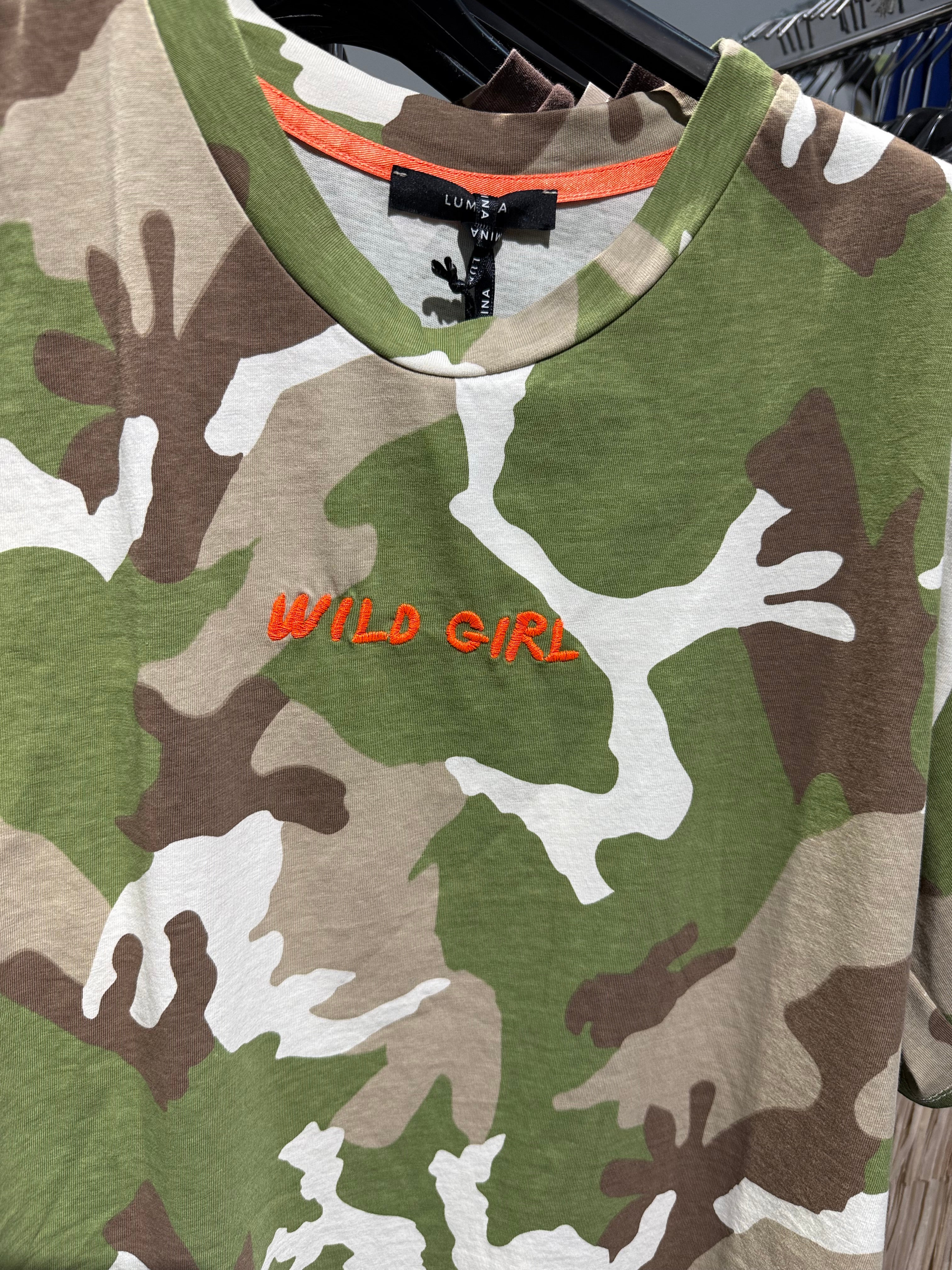 T-shirt wild Girl by lumina