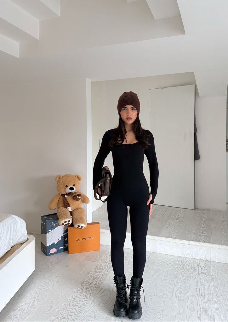 Jump tonya black