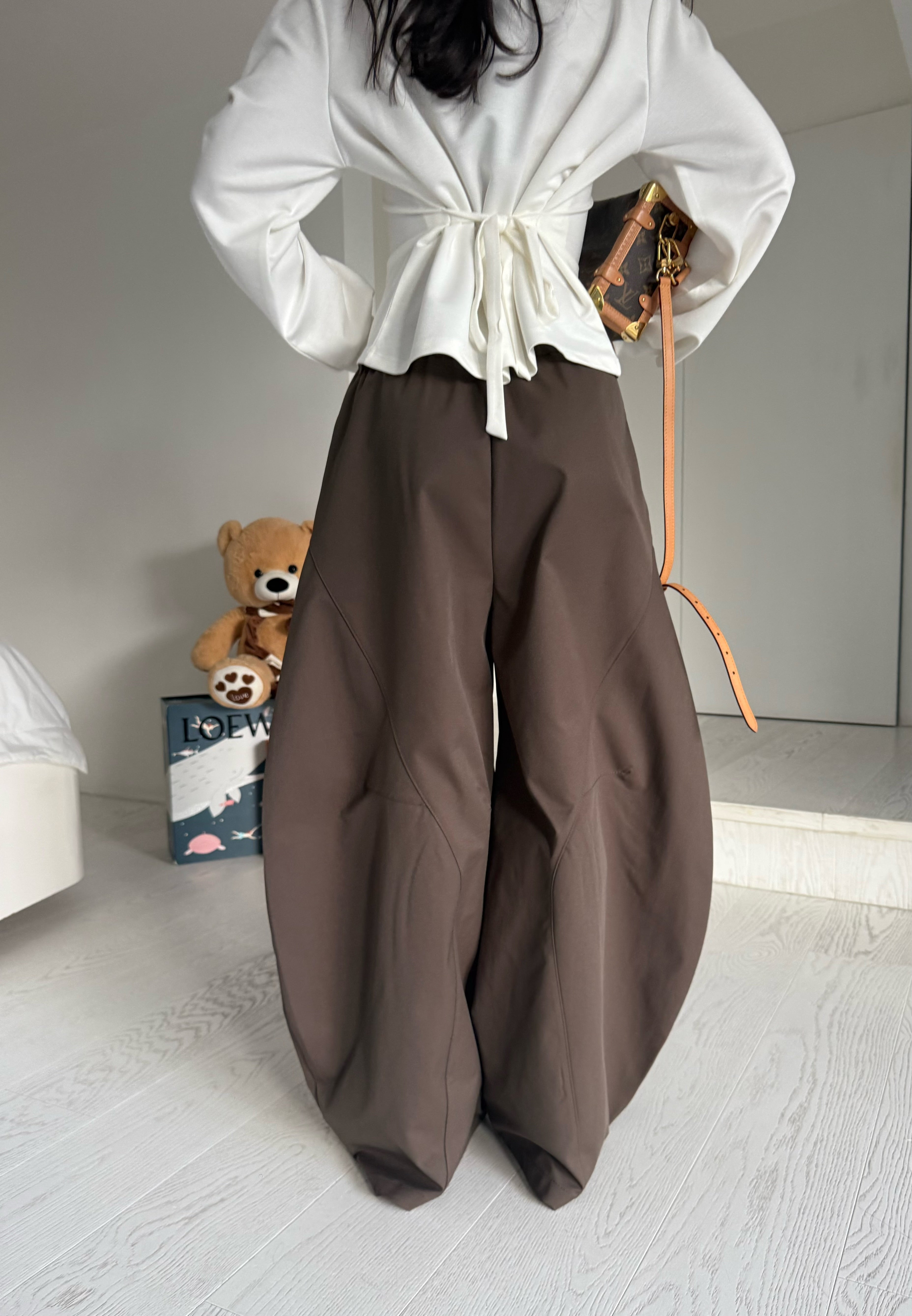 Pantalone naya Brown