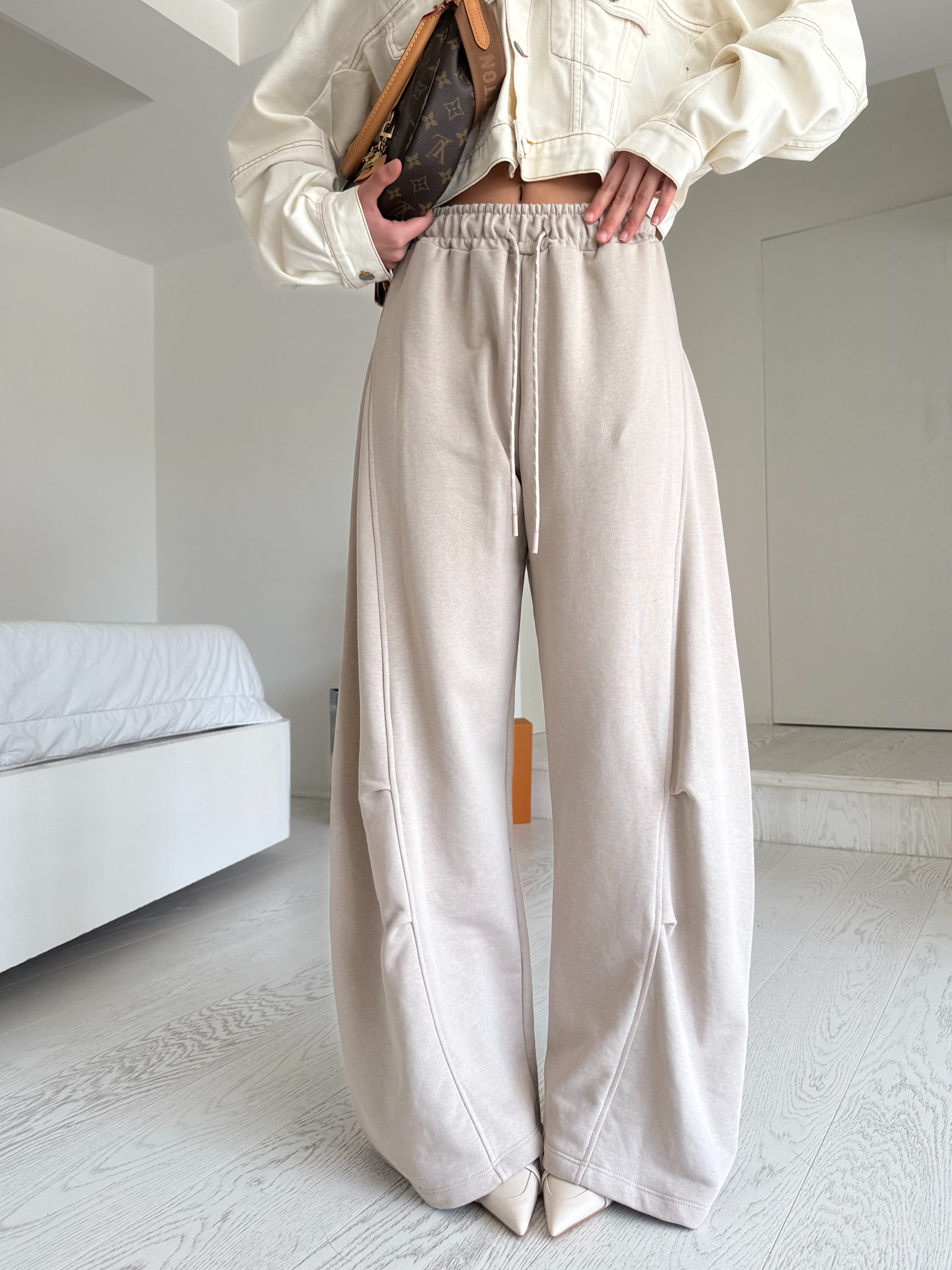 Pantatuta Ila beige chiaro