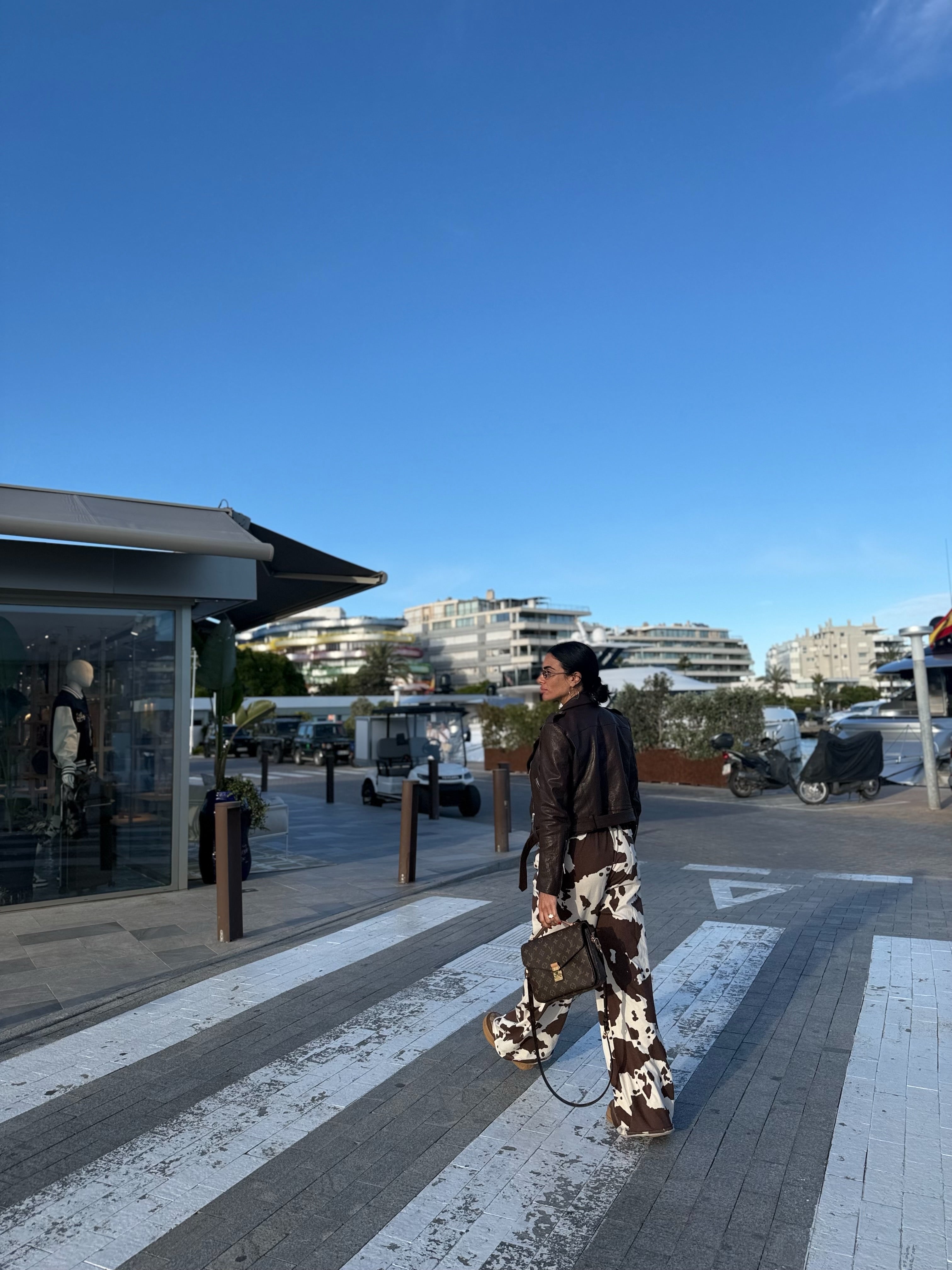 Pantatuta Elettra by lumina