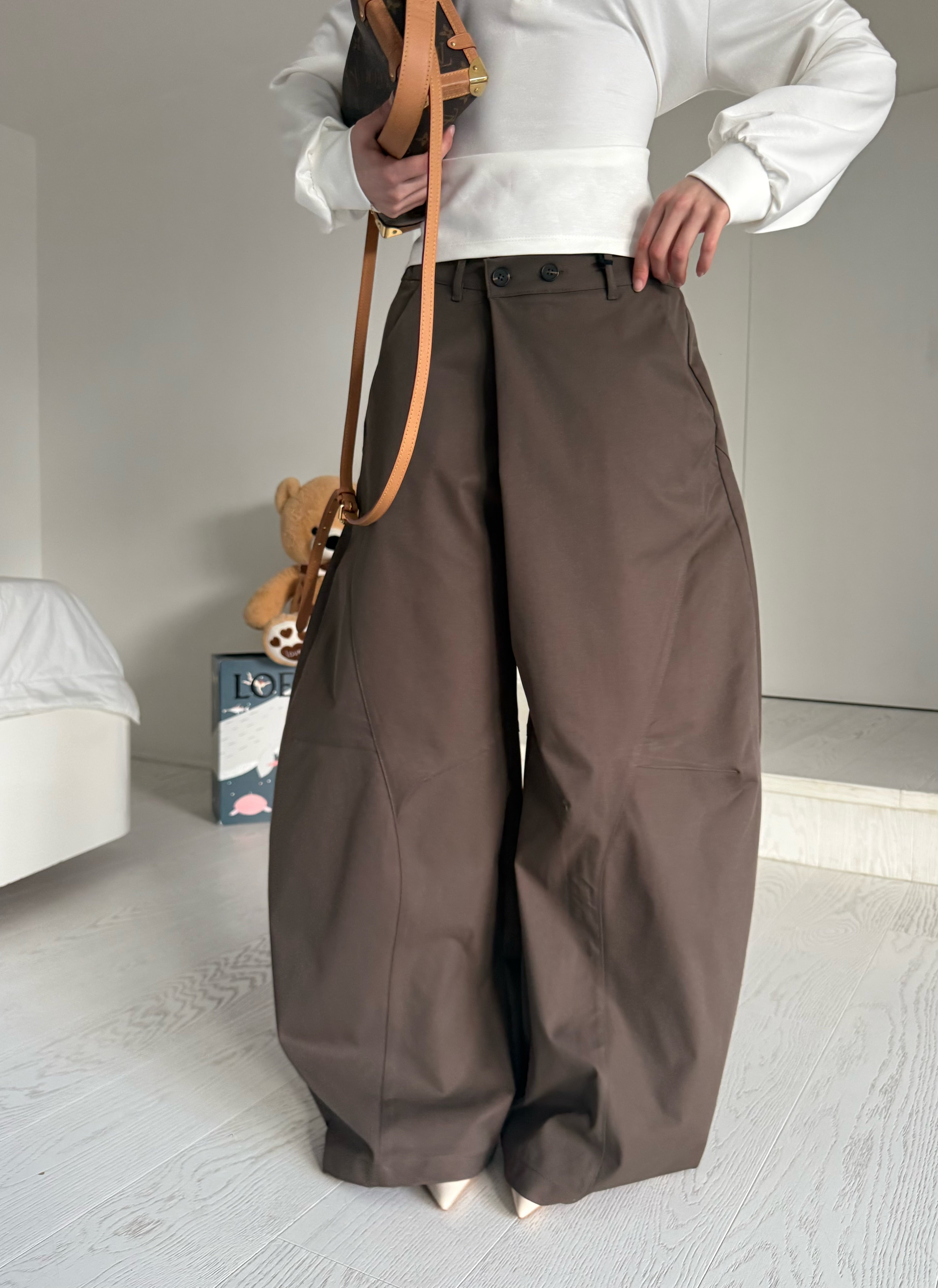 Pantalone naya Brown